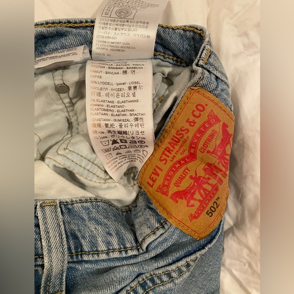 Men’s Levi’s Jeans - Picture 4 of 4